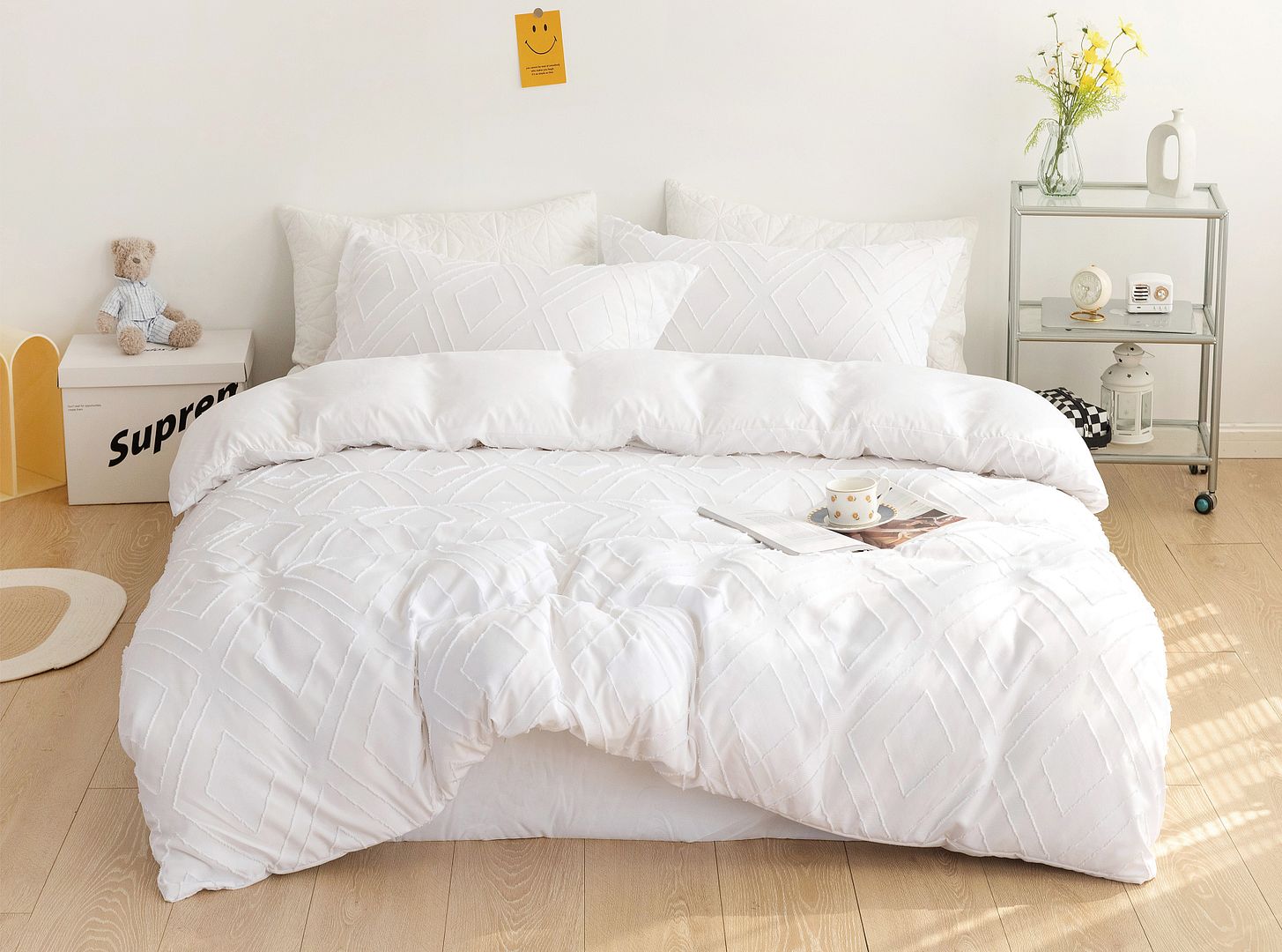 Calista Tufted Diamond Jacquard Quilt Cover / Duvet Cover Set – White – Super King