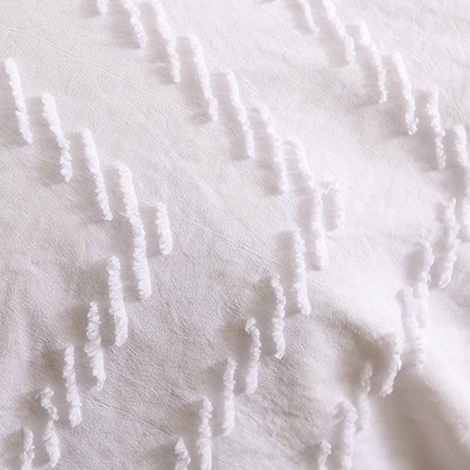 Lunara Jacquard Quilt Cover Set – White – Super King