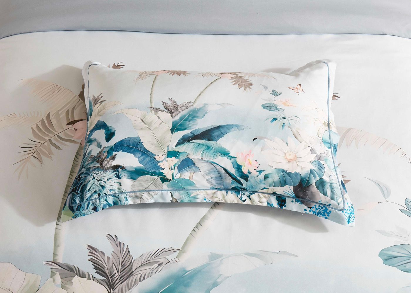 Palermo Quilt Cover Set – Tropical – Queen