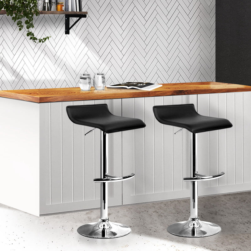 Set of 2 - Leather Wave Style Bar Stools - Black