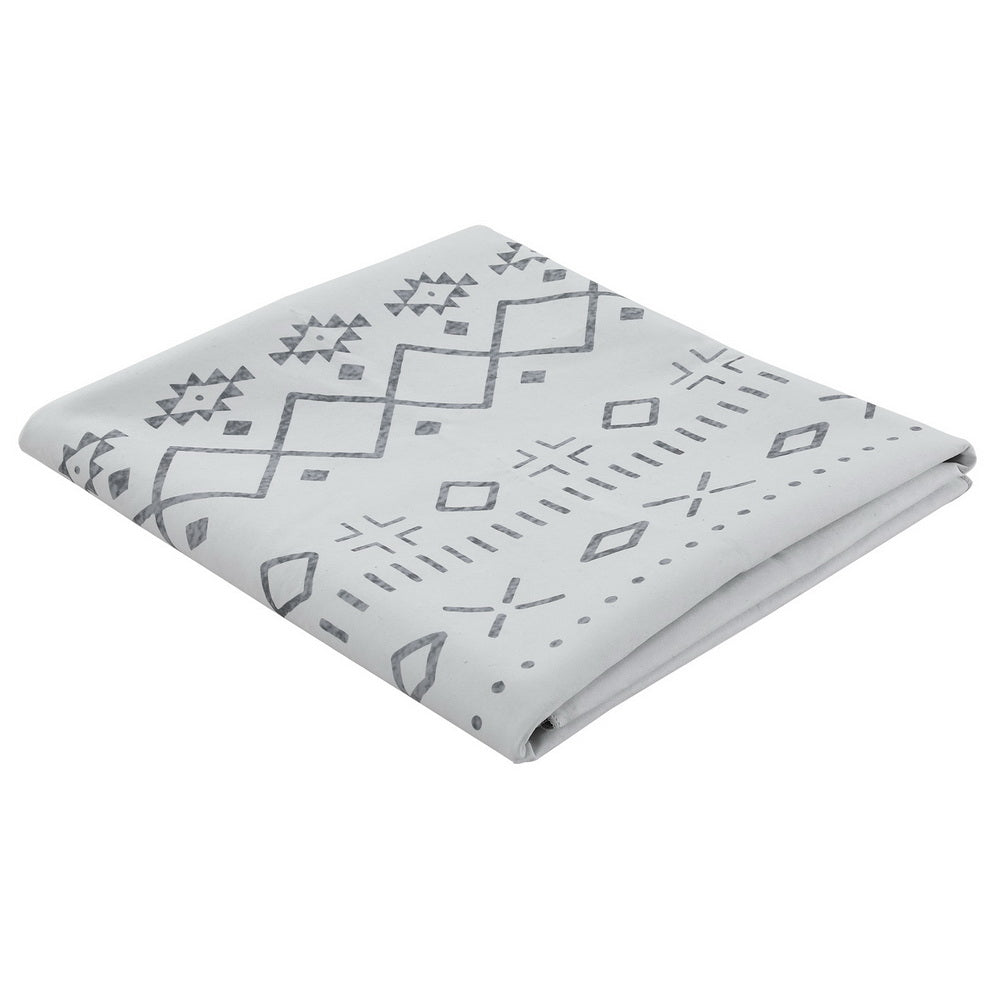 Elara Plush Area Rug – White – 120 × 160 cm