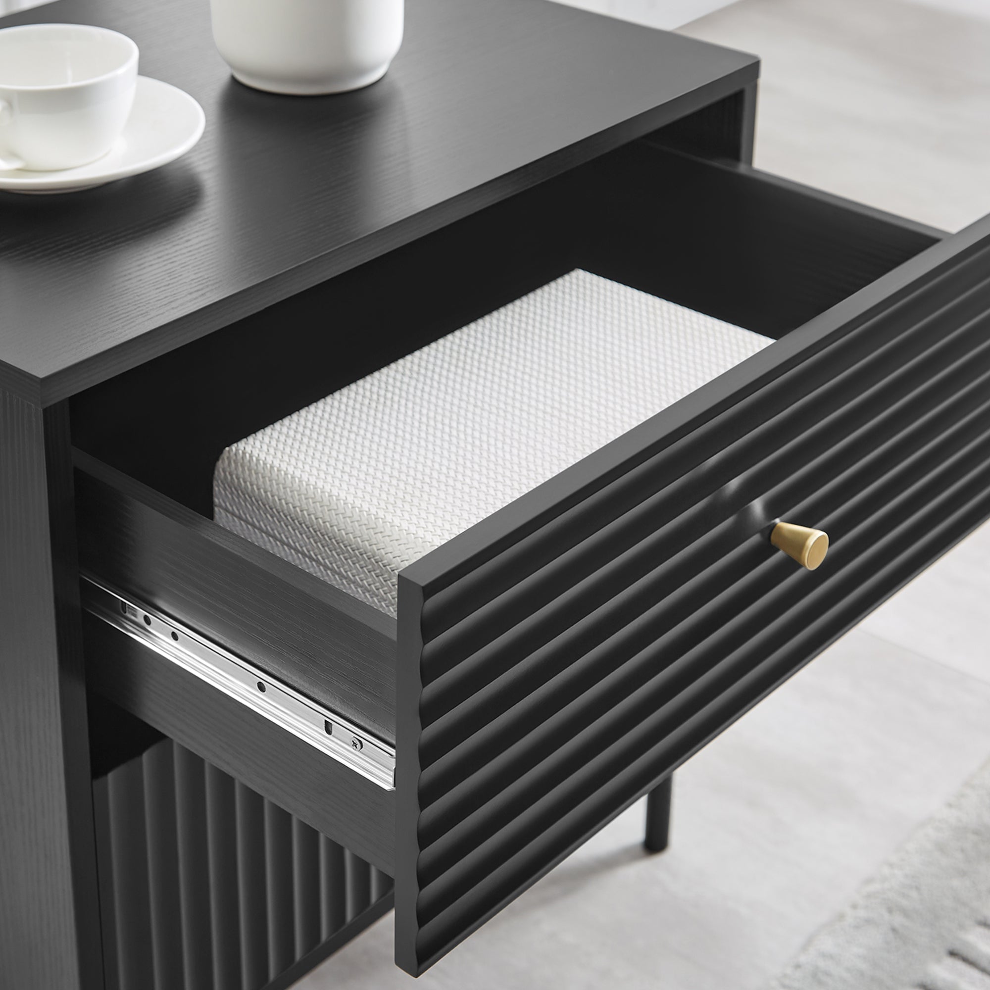 Lisa Wavy Fluted Bedside Table – Black