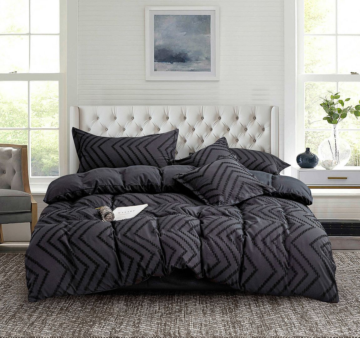 Tufted Boho Wave Jacquard Black Duvet Quilt Cover Set – Queen