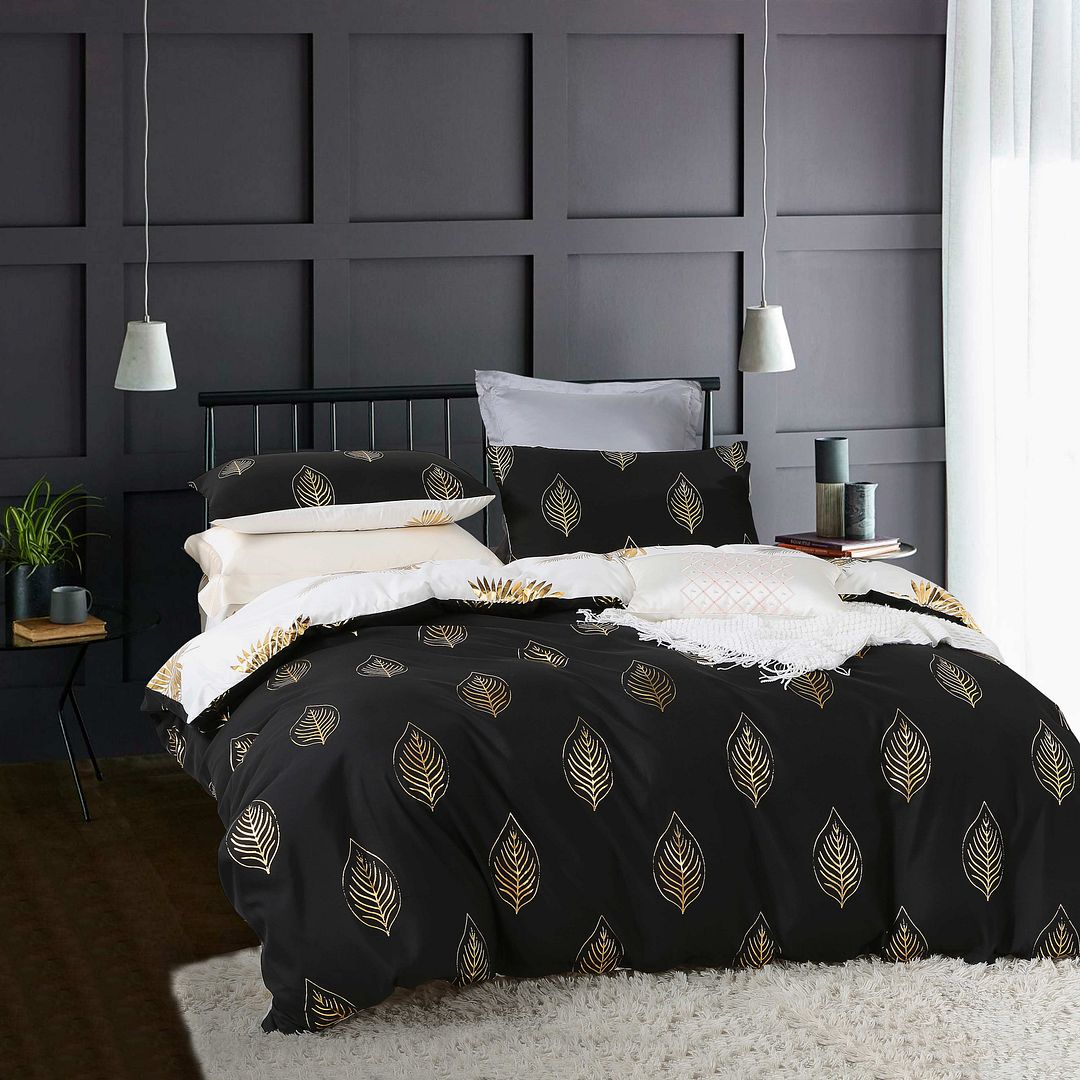 Alderon Reversible Quilt Cover Set – Black & Gold – Queen