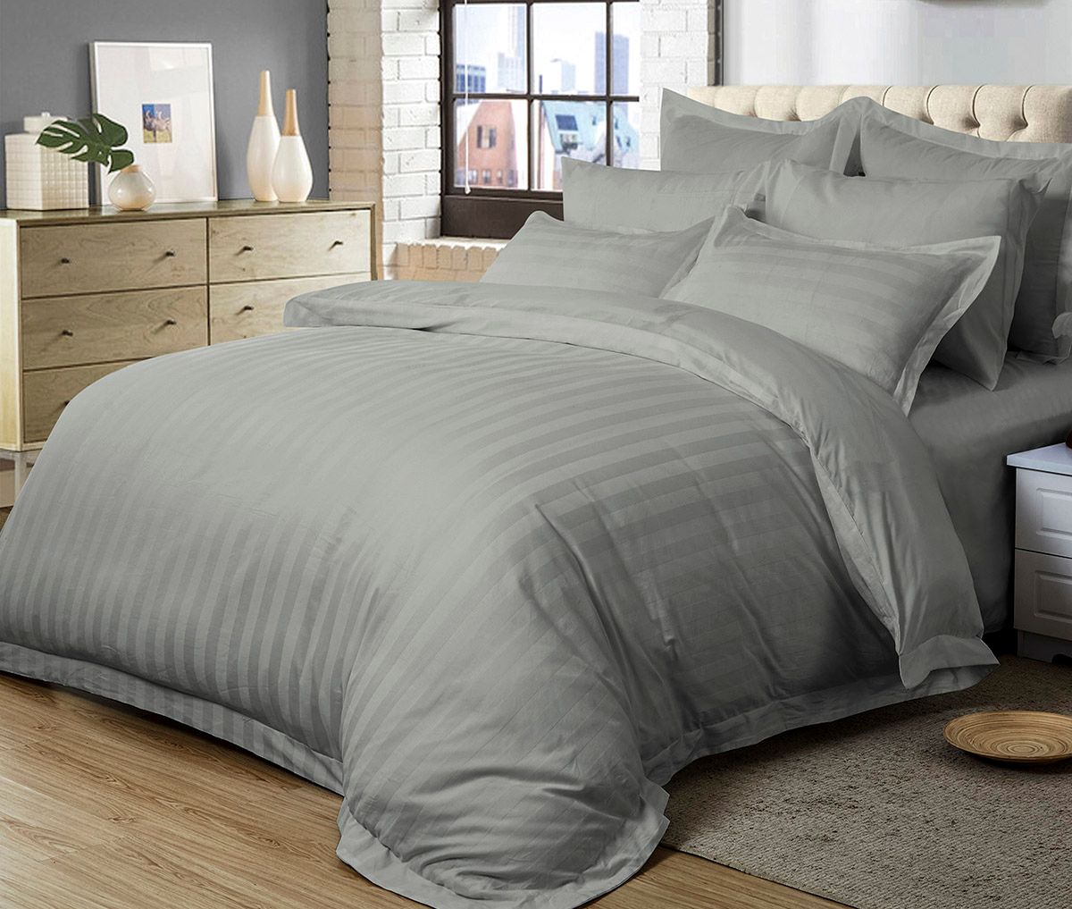Nova 1000TC Ultra Soft Striped Grey Duvet Quilt Cover Set – Super King
