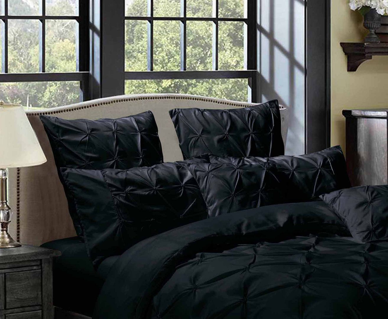 Alderon Diamond Pintuck Pillowcases – Black – Standard – Set of 2